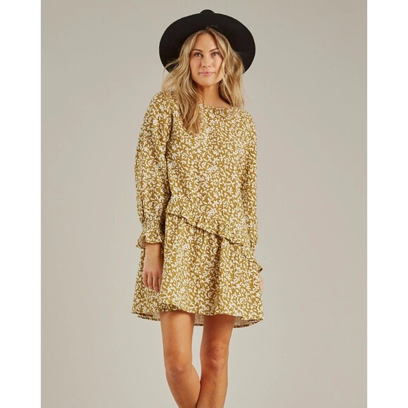 Rylee + Cru Dresses & Skirts - Rylee + Cru Womens Size Large Ditzy Floral Women's Hazel Dress Gold NWT